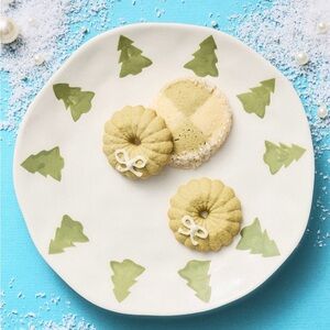 2pc Vida Icon Stoneware Dessert Plates: Holiday Edition